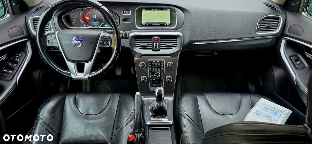 Volvo V40 D4 Summum - 2