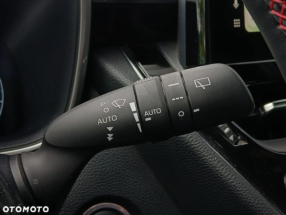Toyota Corolla - 32