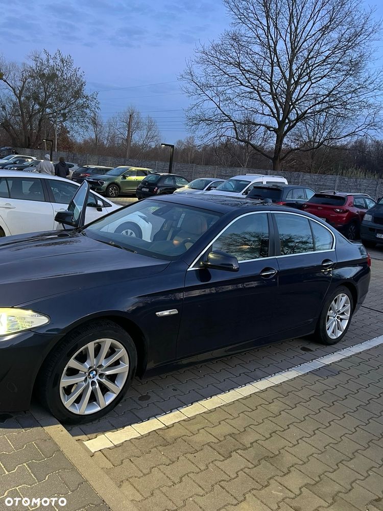BMW Seria 5 525d Luxury Line - 5