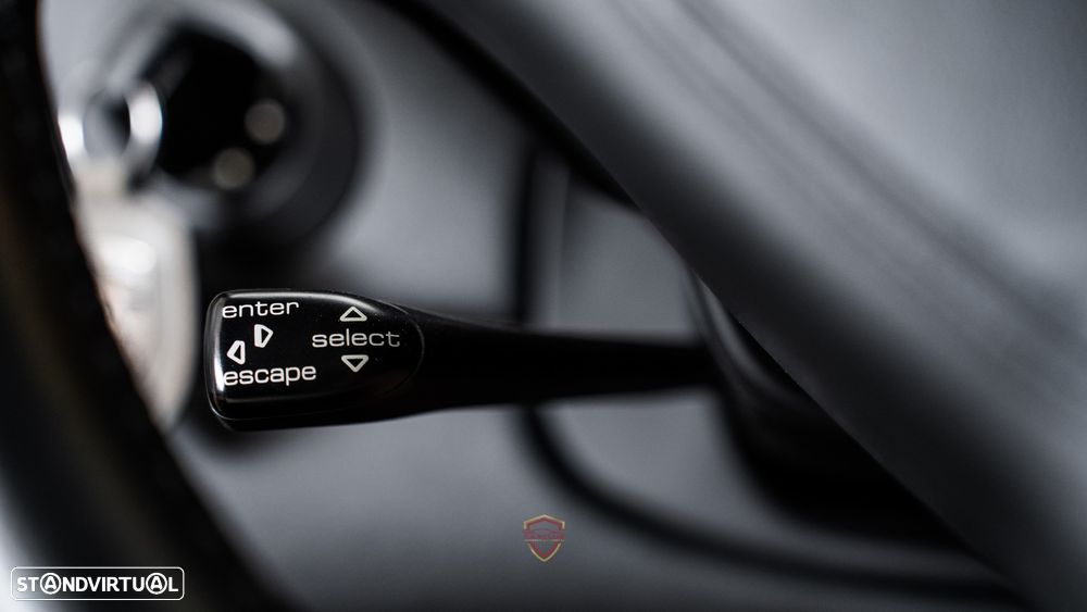 Porsche 911 (996) ver-carrera-coup--turbo - 28