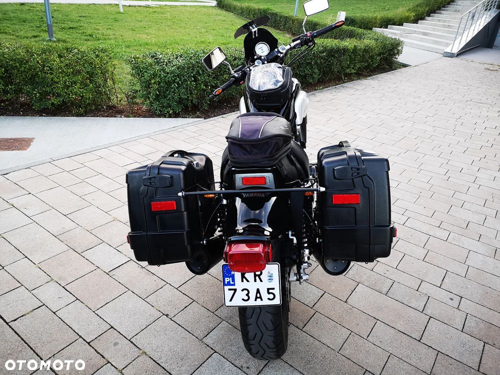 Yamaha V-MAX - 12