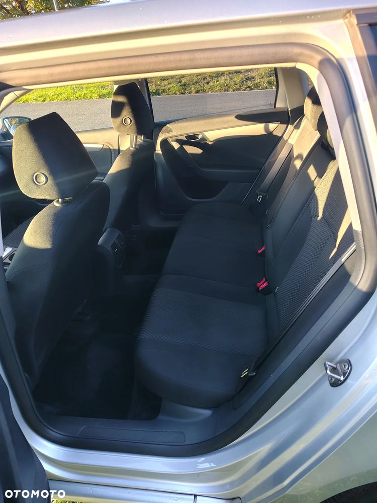 Volkswagen Passat 1.6 TDI Trendline - 9