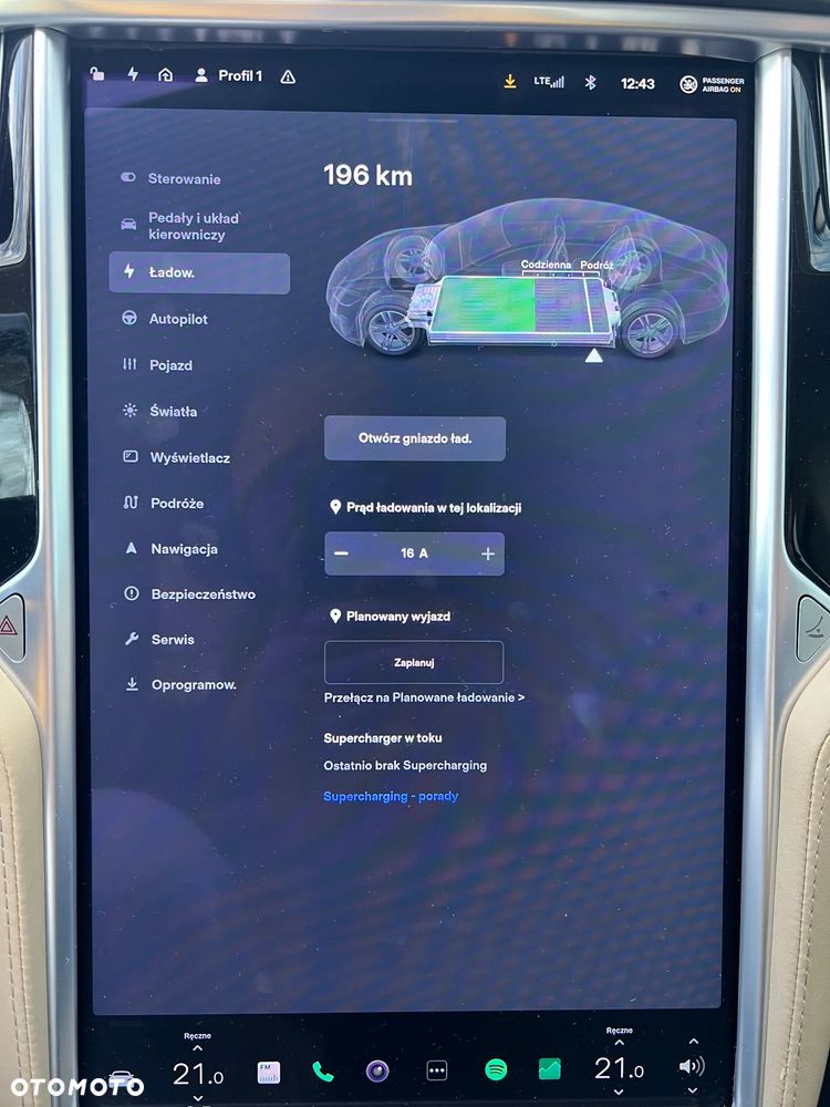Tesla Model S 70 D - 11