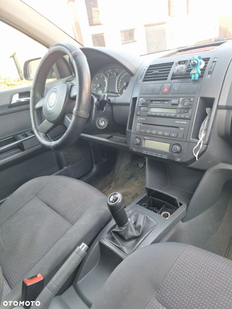 Volkswagen Polo 1.9 TDI - 9