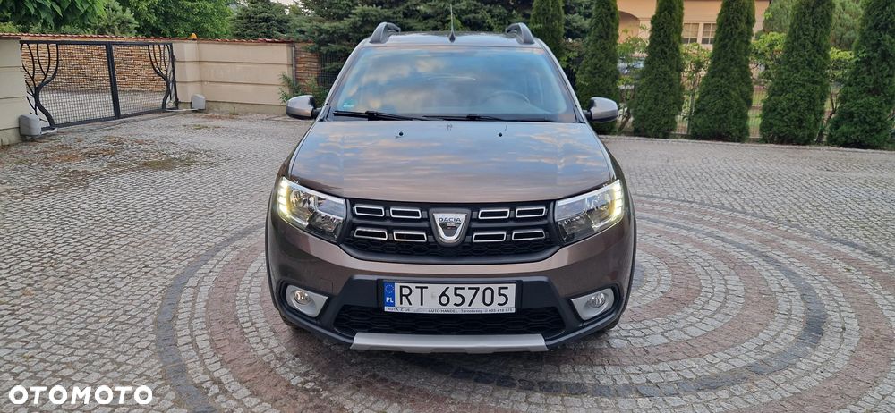 Dacia Sandero 0.9 TCe SL Celebration - 6