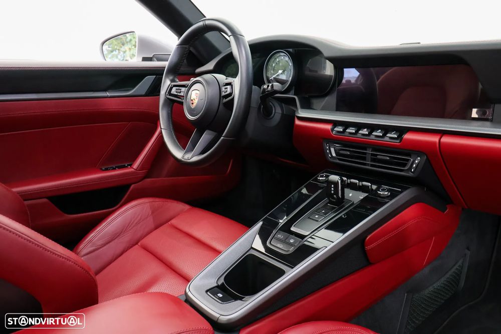 Porsche 911 (992) Carrera PDK - 31