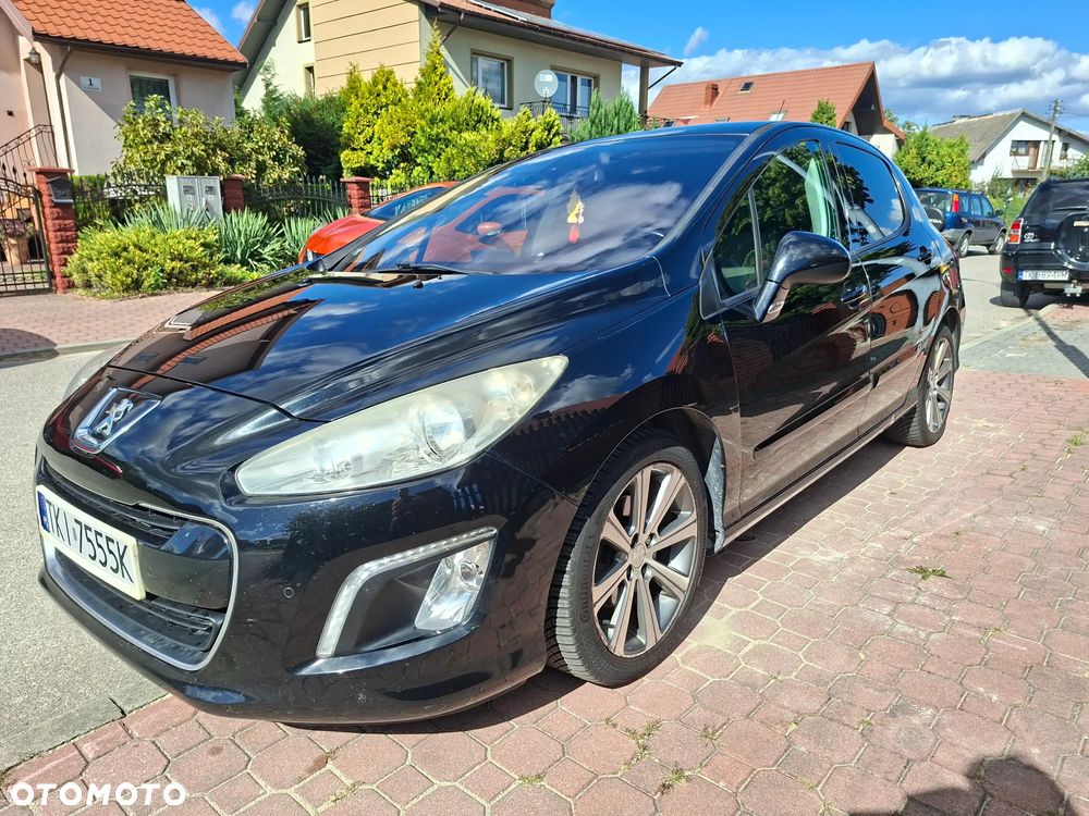 Peugeot 308 2011 photo 2