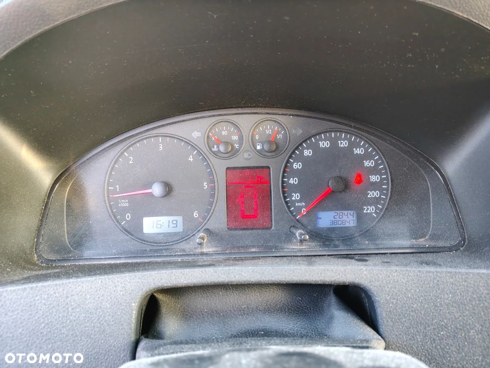 Volkswagen Transporter - 5