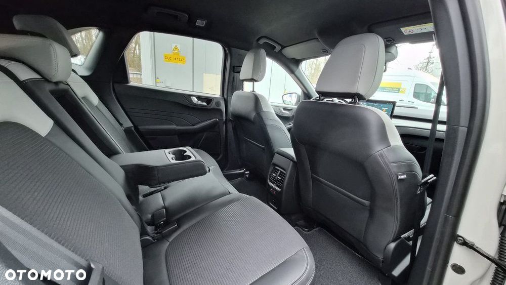 Ford Kuga - 22