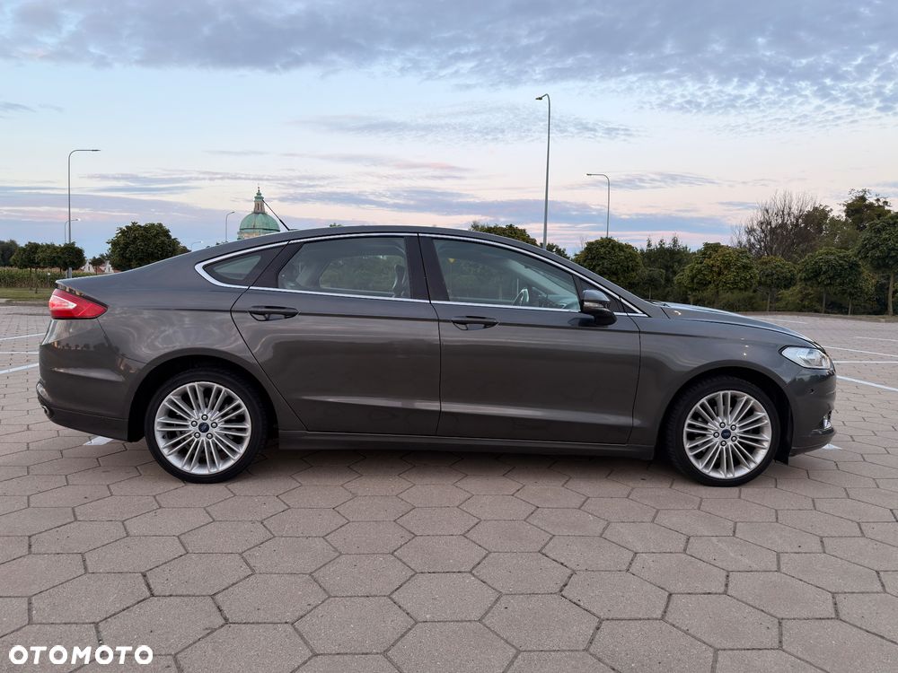 Ford Fusion - 4
