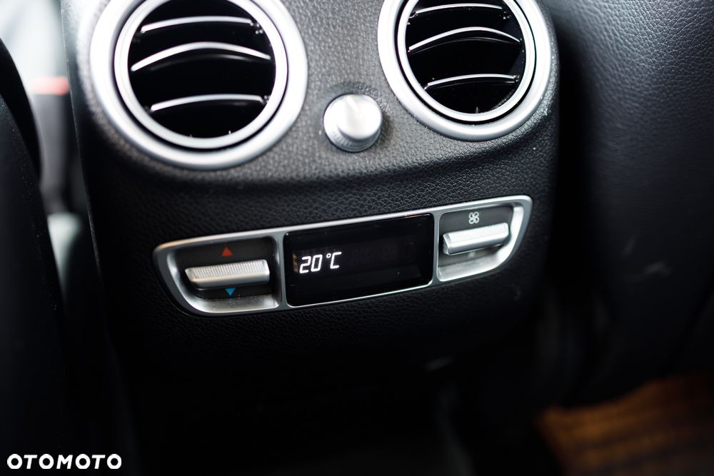Mercedes-Benz GLC 300 de 4Matic 9G-TRONIC AMG Line Plus - 20
