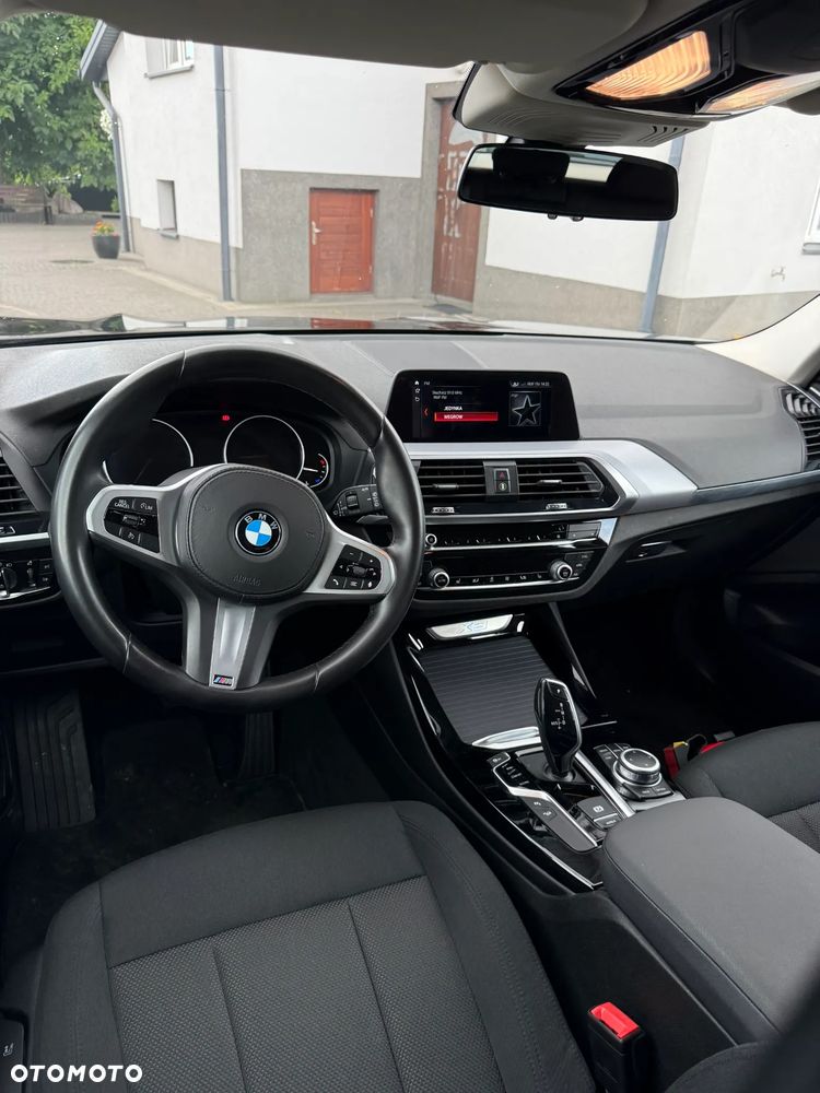 BMW X3 xDrive20i GPF Advantage - 10