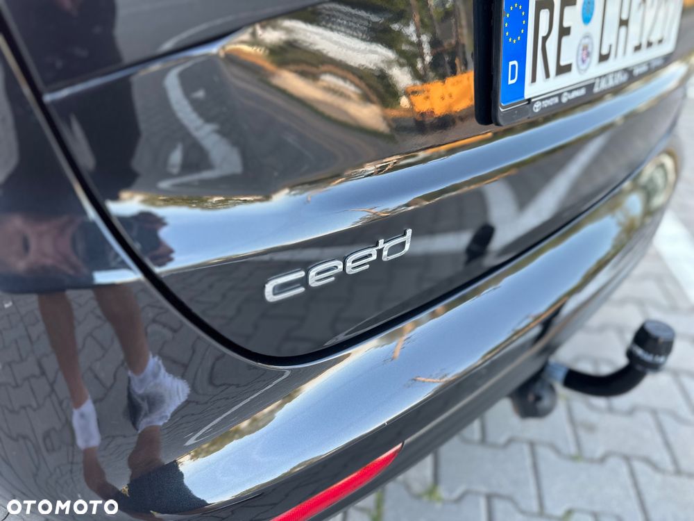 Kia Ceed 1.6 GDI Platinum Edition - 17