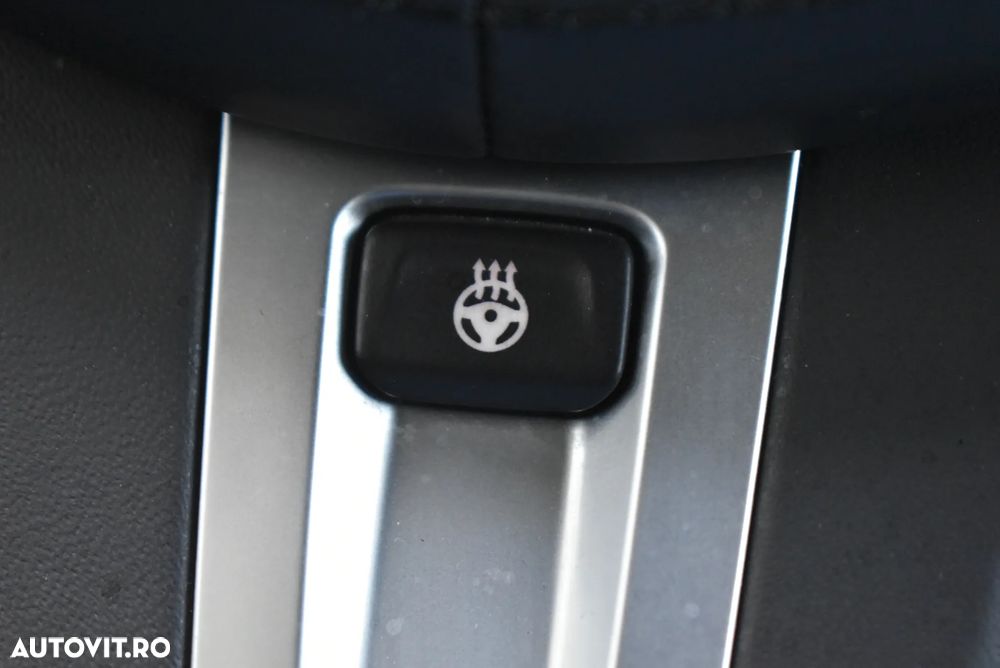 BMW Seria 5 530d xDrive AT MHEV - 20