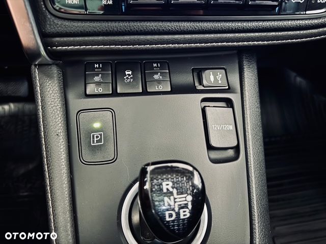 Toyota Auris 1.8 HSD Prestige NAVI - 13