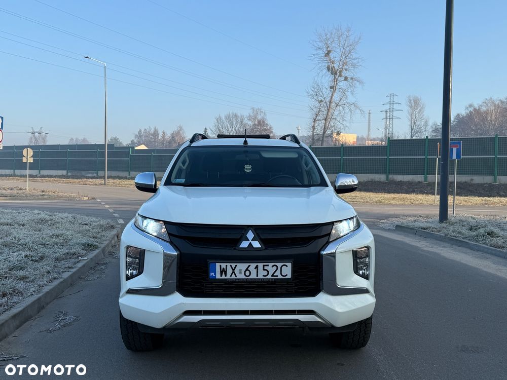 Mitsubishi L200 2.2 d DC Intense - 2