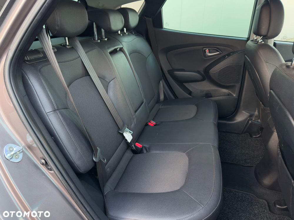 Hyundai ix35 1.6 2WD blue Trend - 24