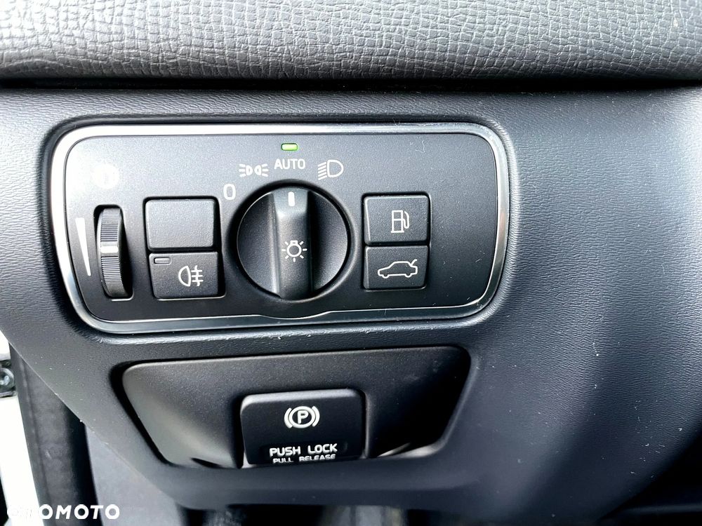 Volvo XC 60 T6 AWD Geartronic Summum - 7