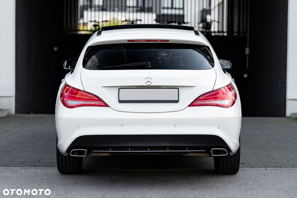Mercedes-Benz CLA Shooting Brake 200 7G-DCT AMG Line - 8