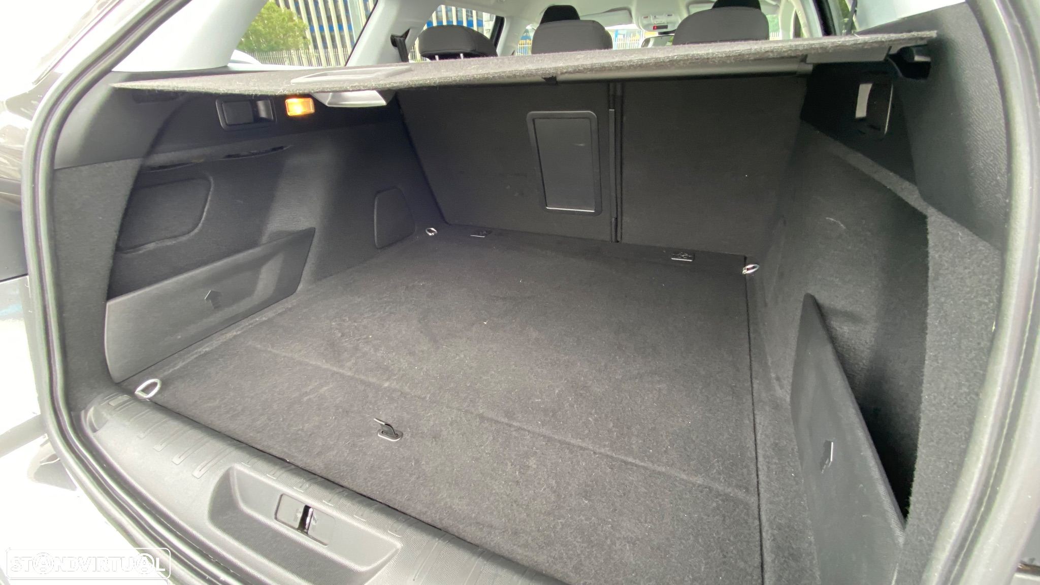 Peugeot 308 SW 1.2 PureTech Style - 14