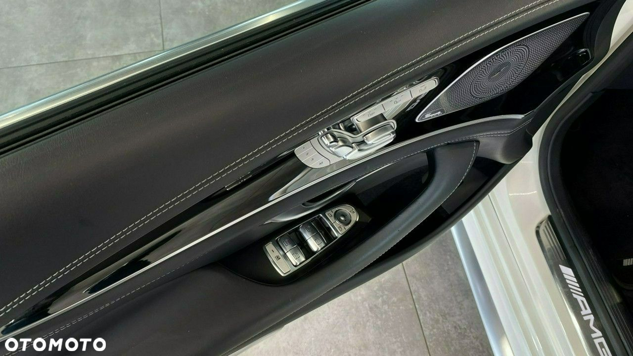 Mercedes-Benz AMG GT - 36