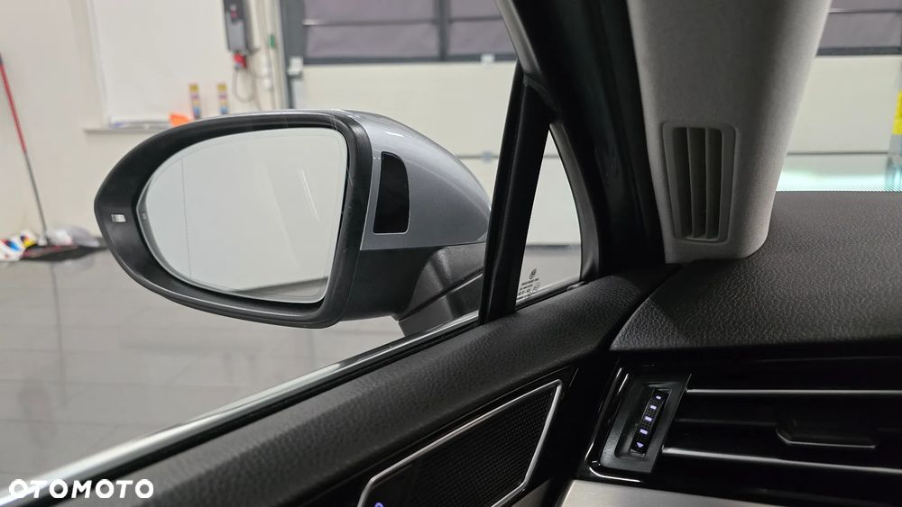 Volkswagen Passat - 19