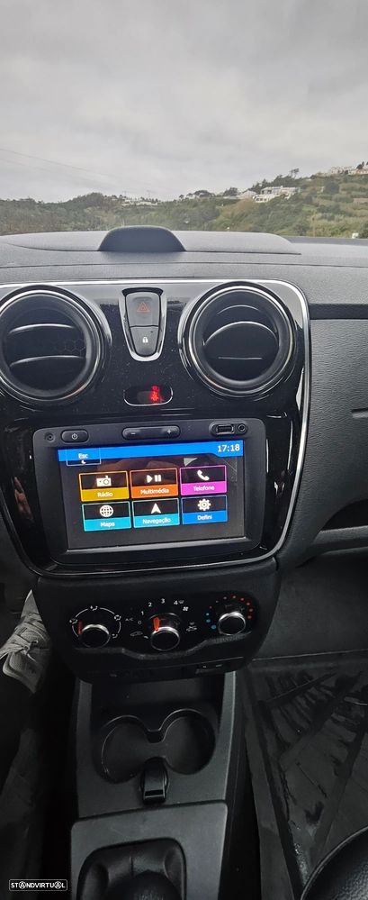 Dacia Lodgy 1.5 Blue dCi Stepway 7L - 19