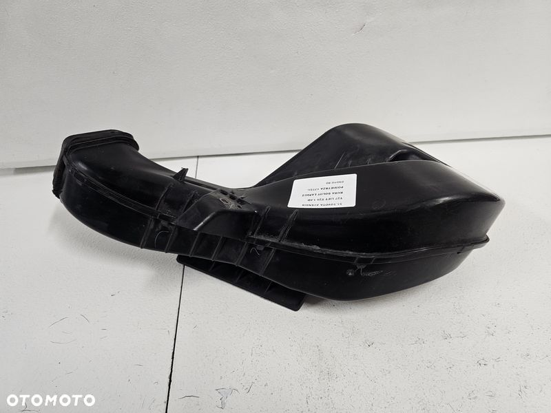 TOYOTA AVENSIS T27 LIFT T29 1.6 D RURA DOLOT PRZEWÓD WLOT POWIETRZA 17751-0X010 - 2