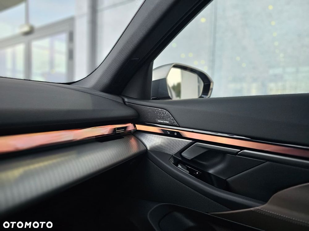 BMW Seria 5 520d xDrive mHEV - 30