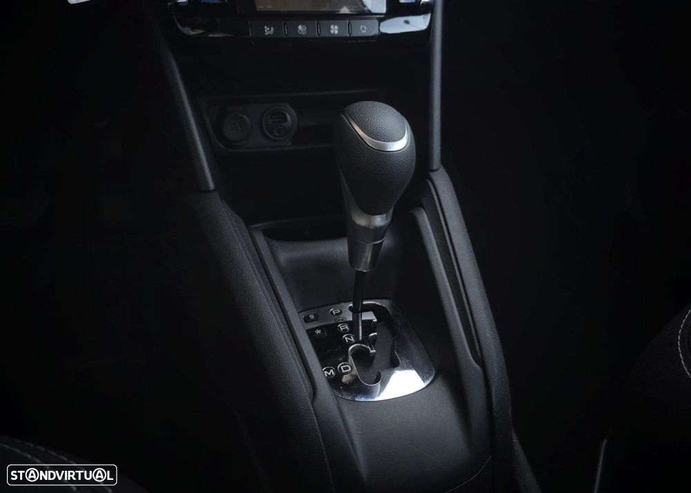 Peugeot 208 1.2 PureTech Allure EAT6 - 16