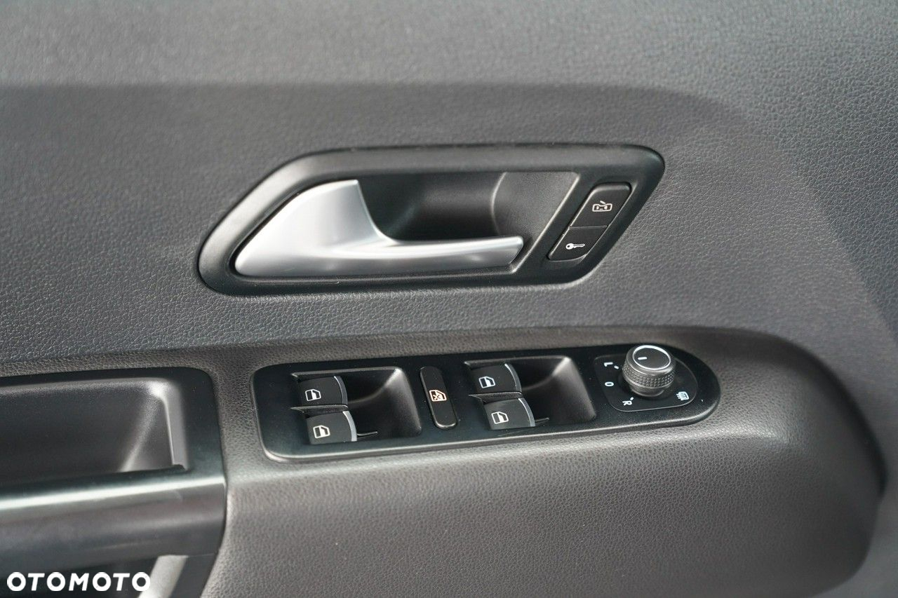 Volkswagen Amarok - 19