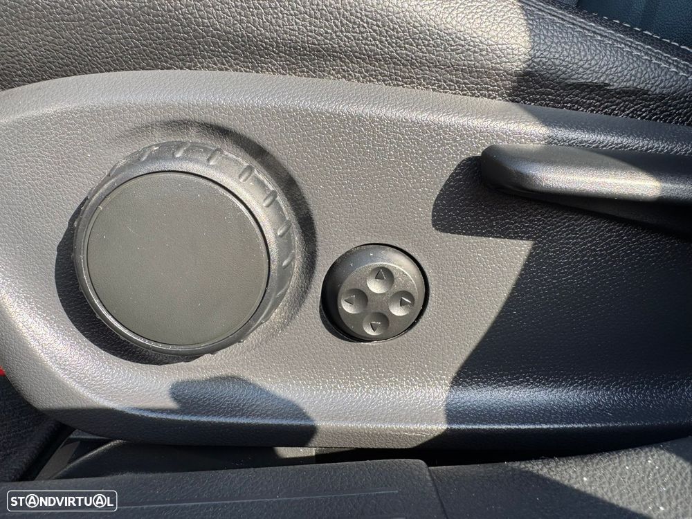 Mercedes-Benz CLA 180 d Shooting Brake - 19