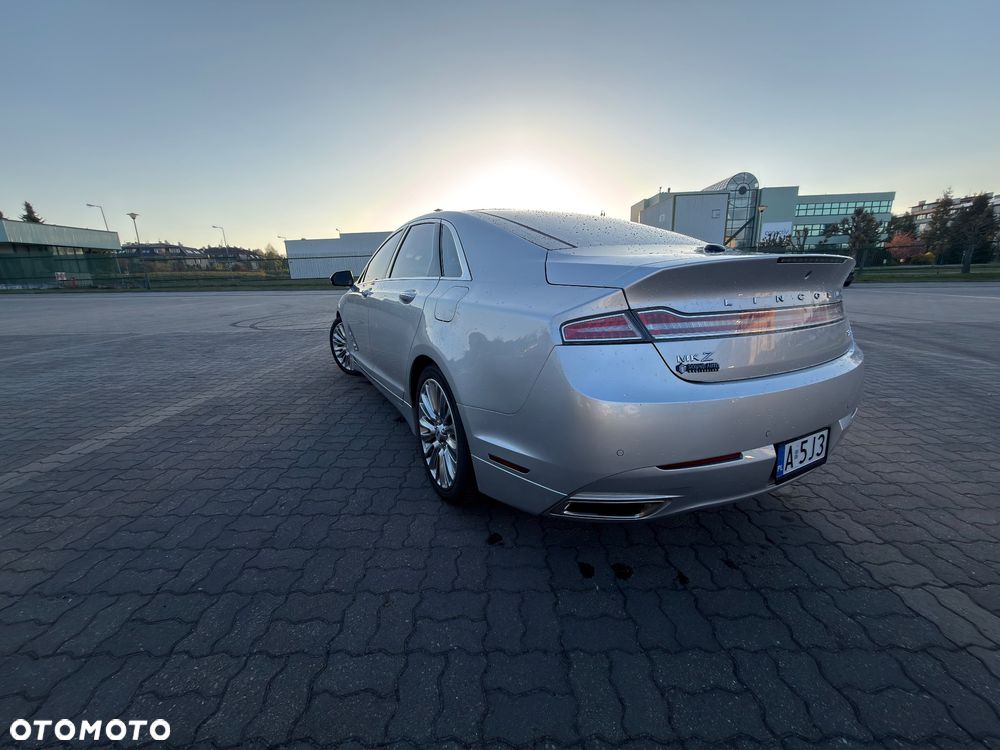 Lincoln MKZ - 7