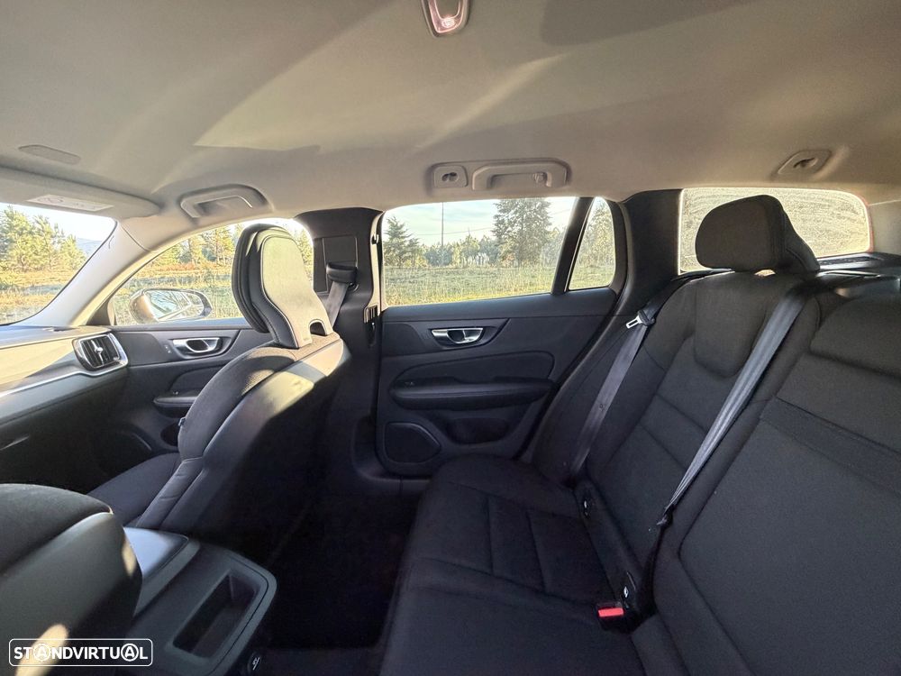 Volvo V60 D3 Geartronic Momentum Core - 18