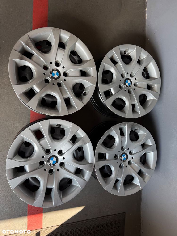 BMW X1 xDrive18d - 32