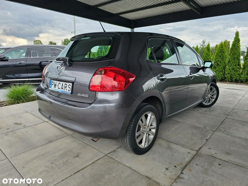 Toyota Auris - 3