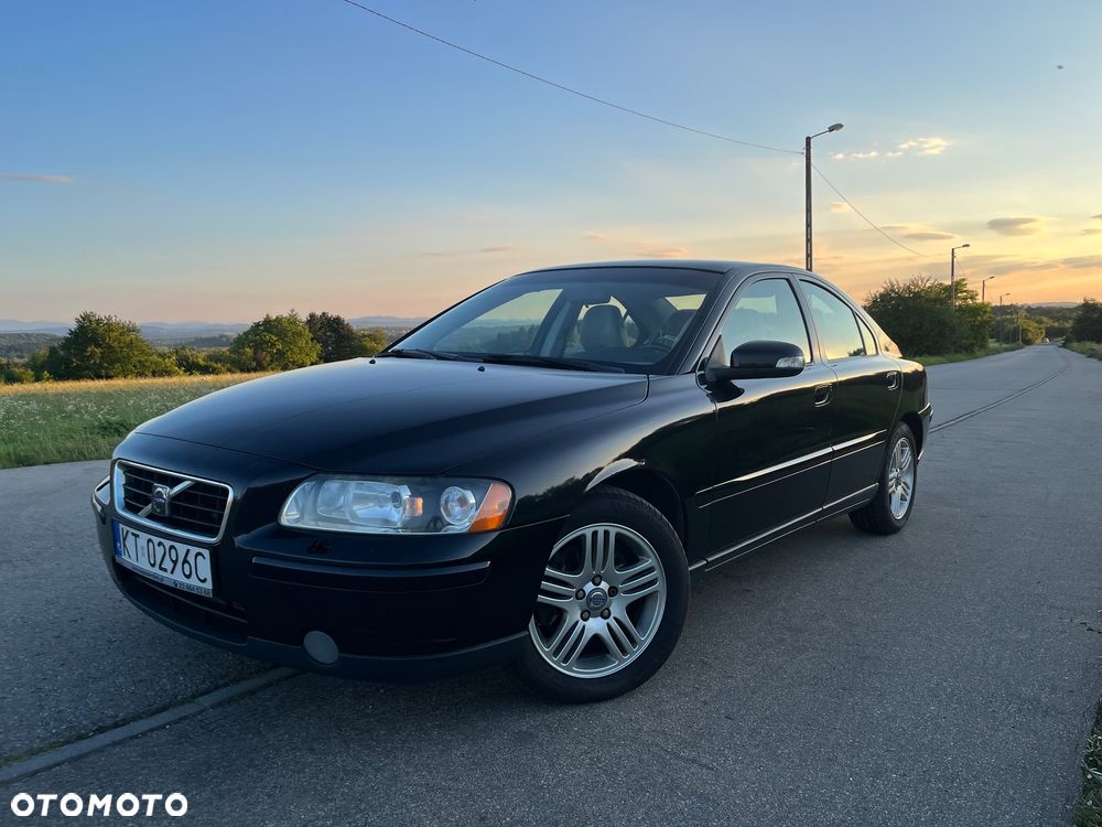 Volvo S60 2.4D Rubin - 1