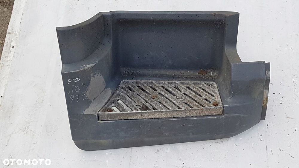 STOPIEŃ STOPNICA SCHODEK WNĘKA OBUDOWA PRAWY DAF LF EURO 6 22,5 - 1