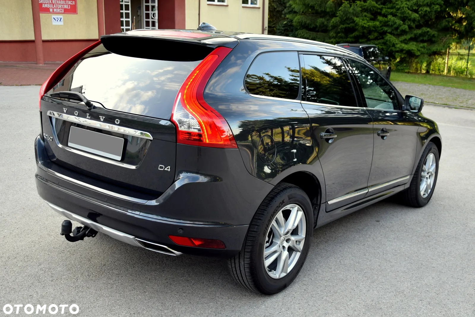 Volvo XC 60 D4 Momentum - 25