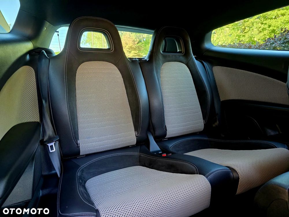 Volkswagen Scirocco 2.0 TDI DSG Life - 21
