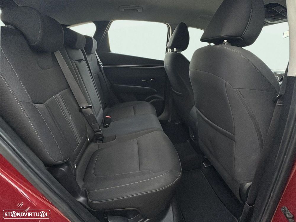 Hyundai Tucson 1.6 CRDi Business - 16