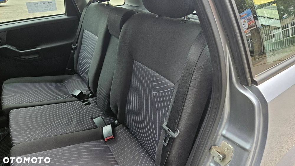 Opel Meriva - 8