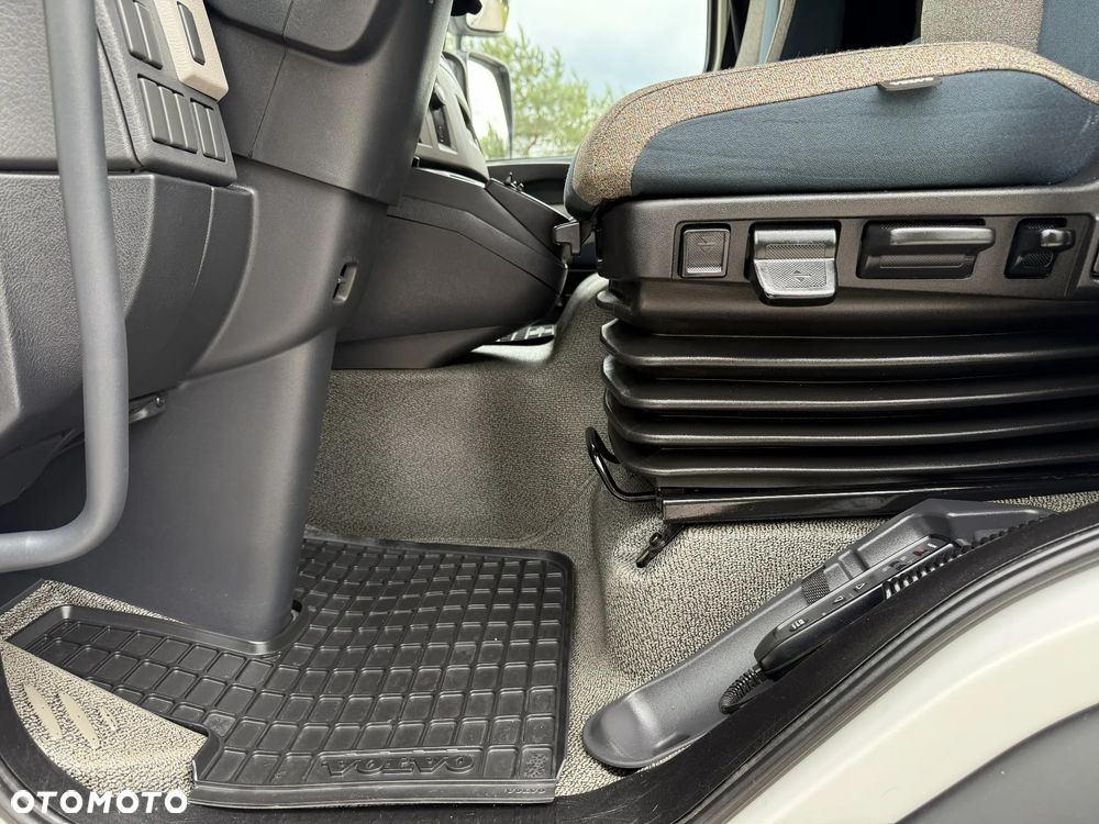 Volvo FL - 15
