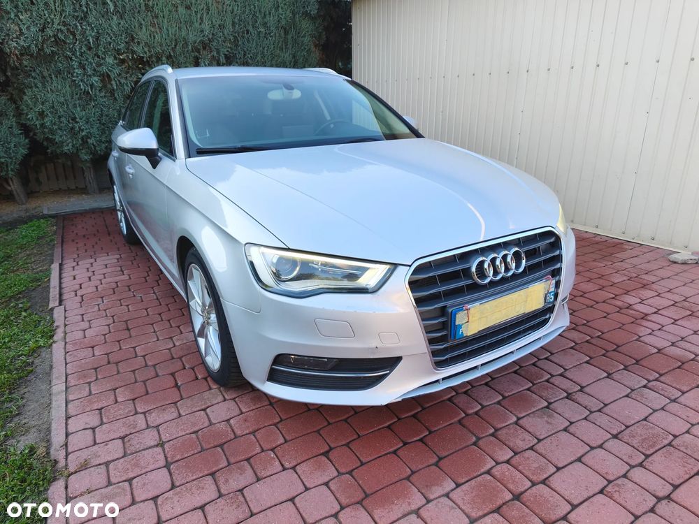 Audi A3 Sportback 2.0 TDI Attraction - 2