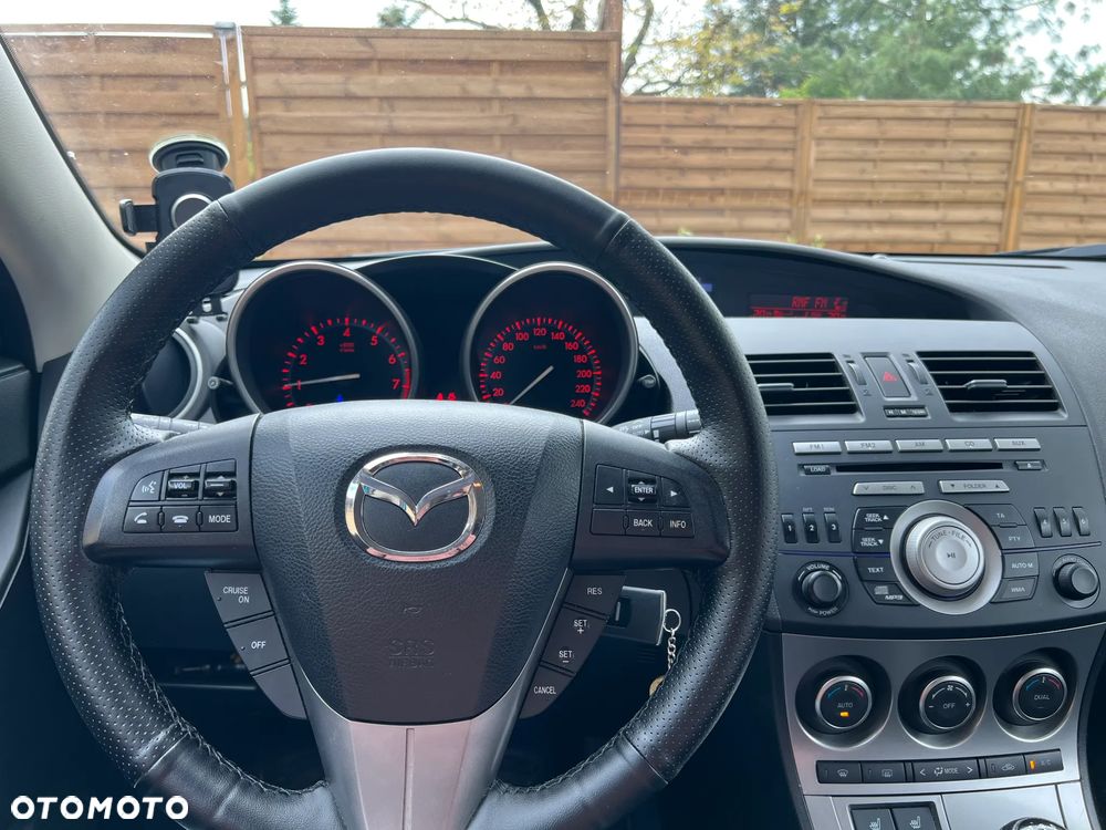 Mazda 3 - 11