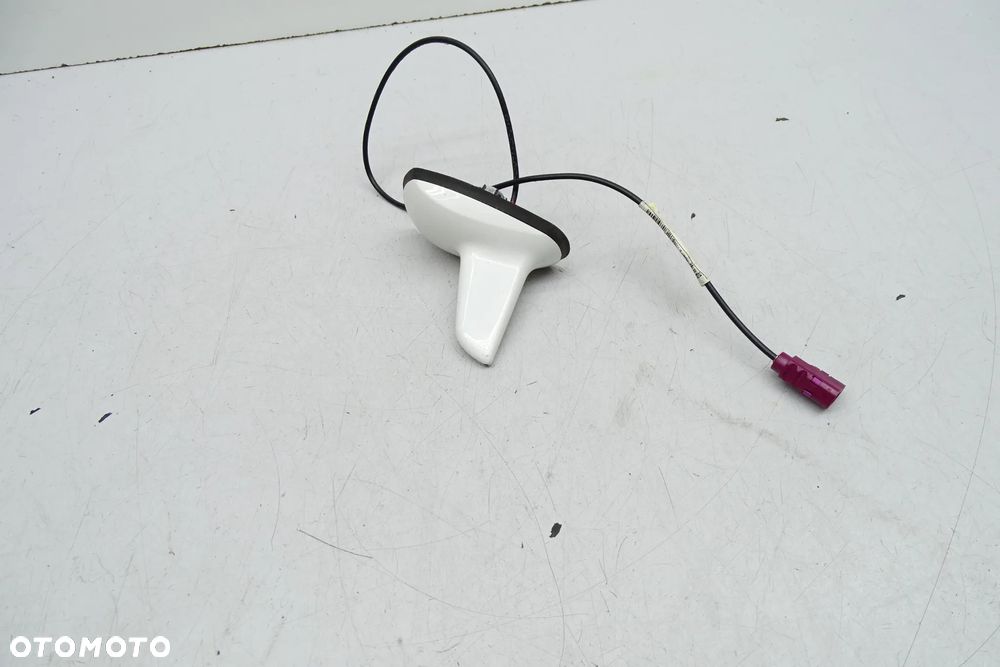E KLASA W207 LIFT Antena C149 2219056600 - 3