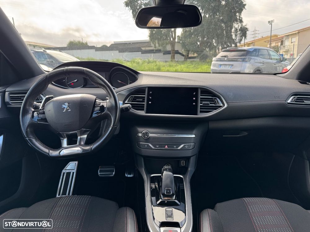 Peugeot 308 1.2 PureTech GT Line EAT8 - 6