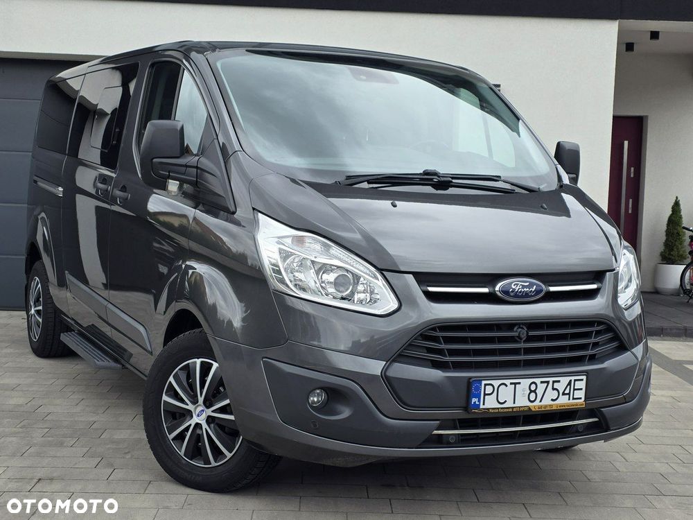 Ford Tourneo Custom - 27
