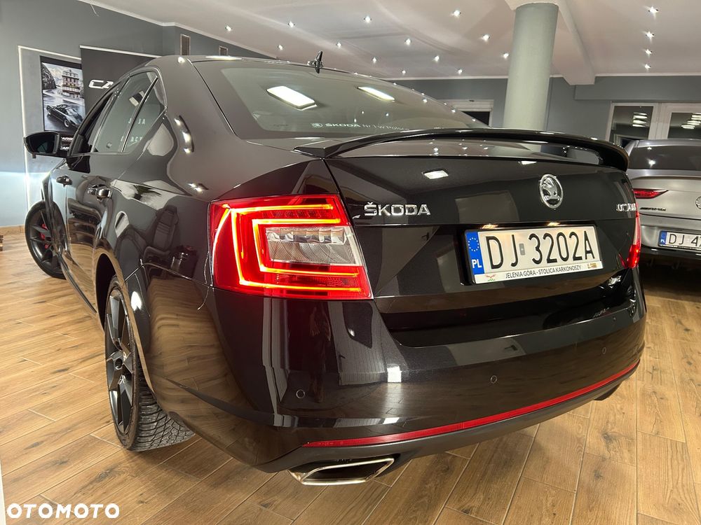 Skoda Octavia 2.0 TDI RS DSG - 22