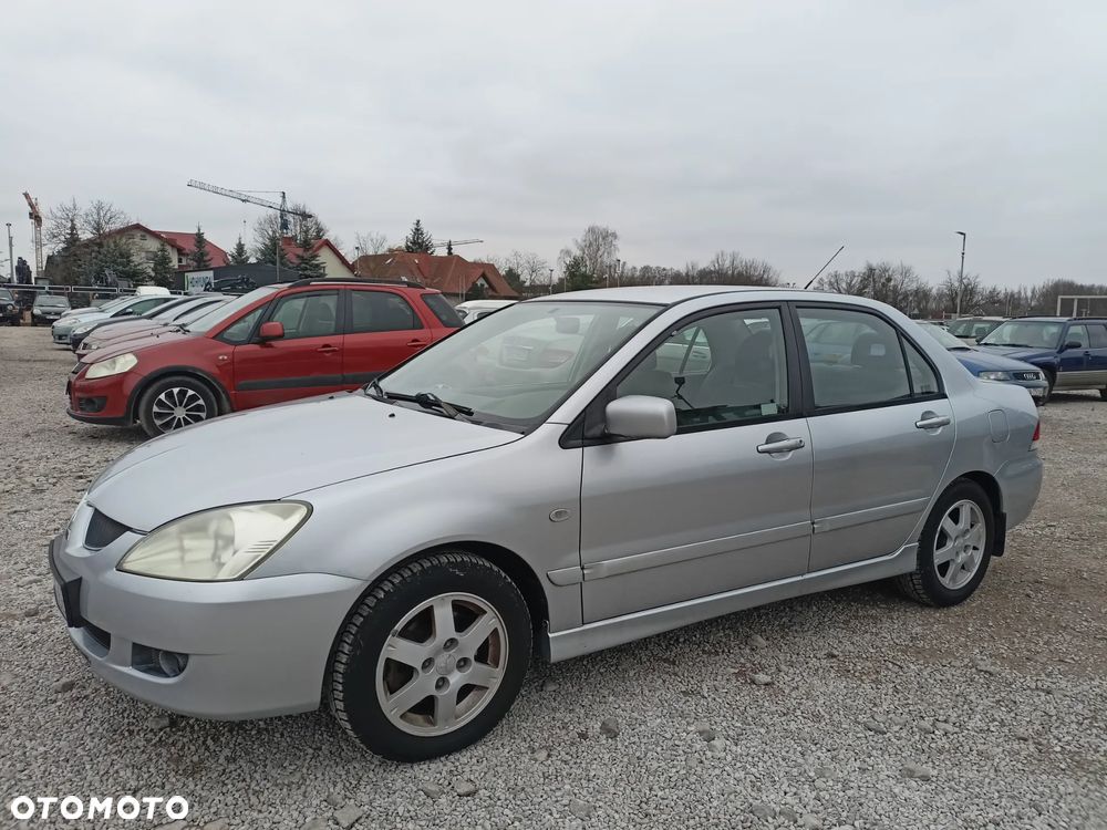 Mitsubishi Lancer - 1